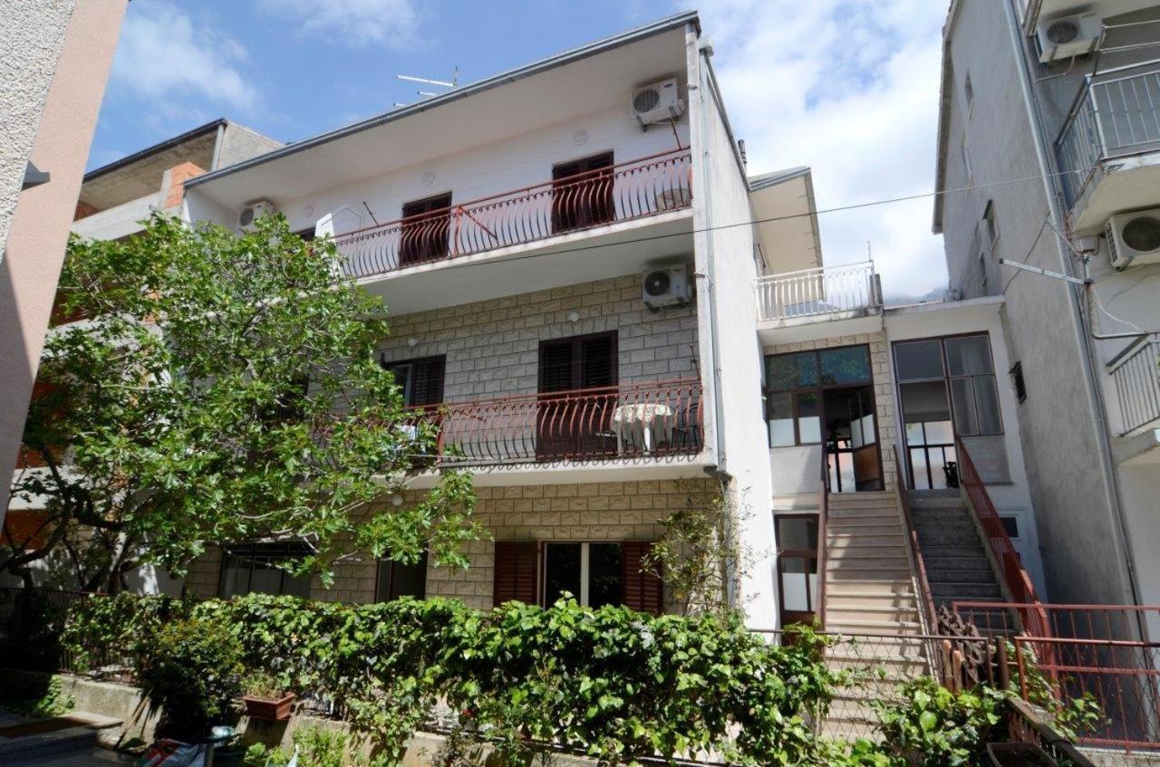 Apartments With A Parking Space Makarska - 12211 Exterior photo