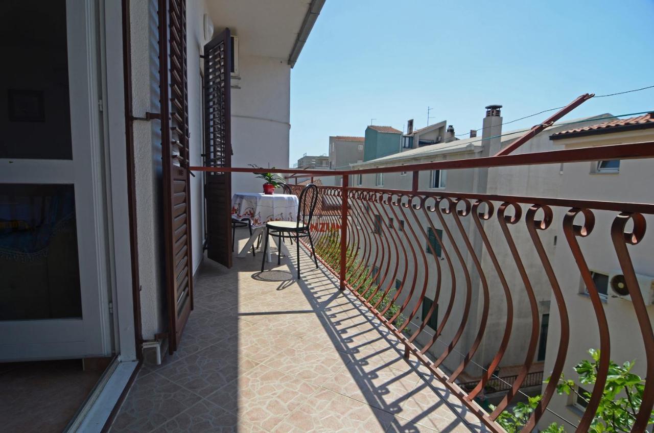 Apartments With A Parking Space Makarska - 12211 Exterior photo