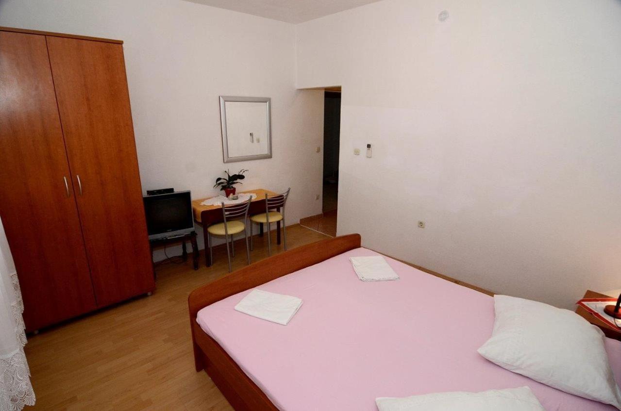Apartments With A Parking Space Makarska - 12211 Room photo